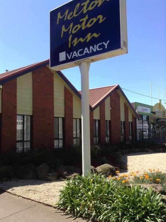 Melton Motor Inn And Apartments Exterior photo